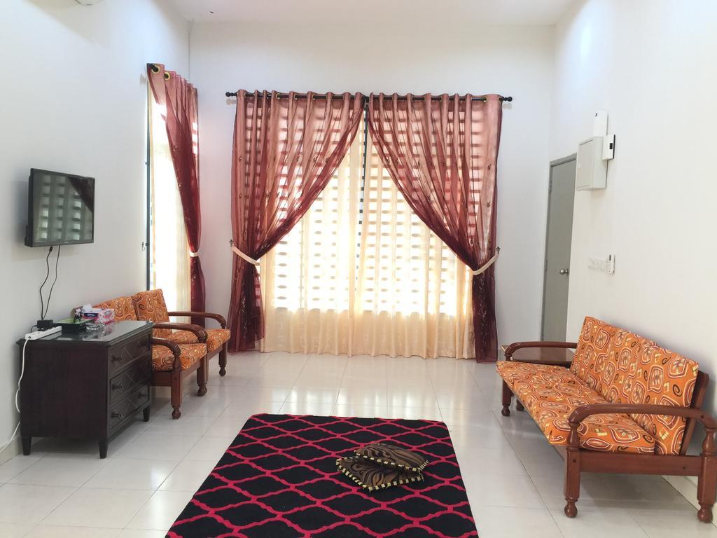 Ana Guest House Jalan Airport Kuantan Buitenkant foto