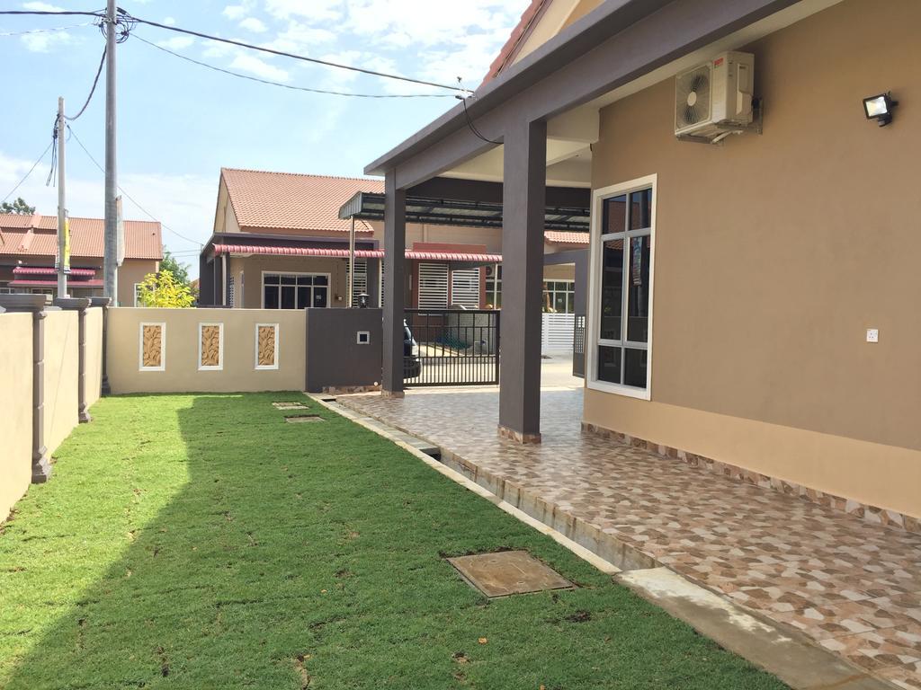 Ana Guest House Jalan Airport Kuantan Buitenkant foto