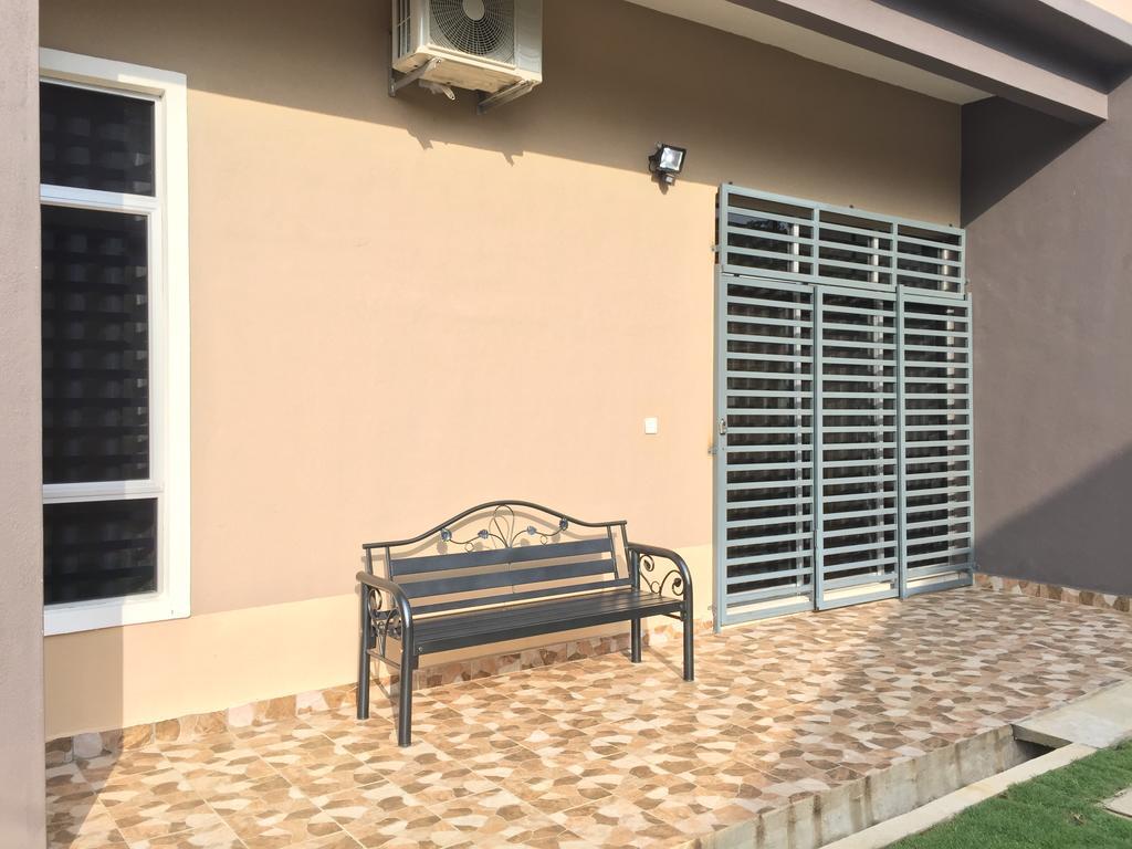 Ana Guest House Jalan Airport Kuantan Buitenkant foto